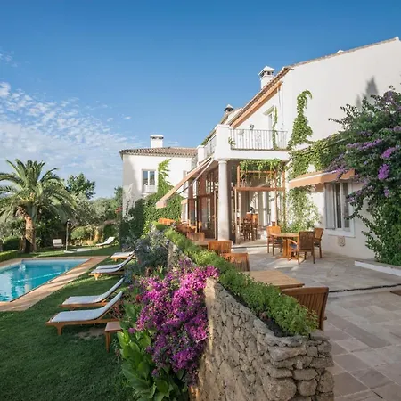 La Fuente De La Higuera 4*